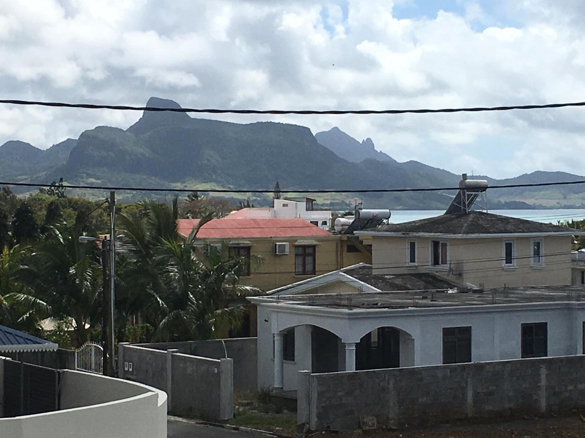 Mahebourg Seaview Apartment Exterior photo